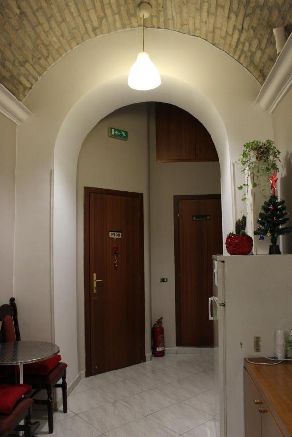 Relax On 2 - Guesthouse Рим Экстерьер фото
