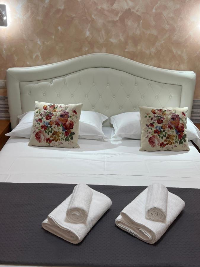 Relax On 2 - Guesthouse Рим Экстерьер фото
