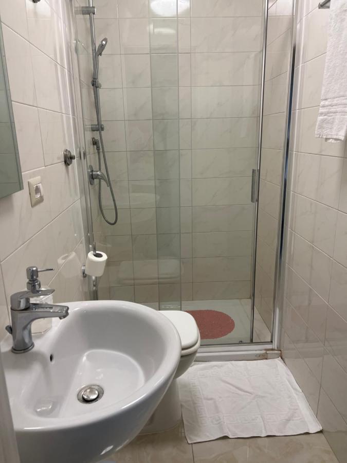 Relax On 2 - Guesthouse Рим Экстерьер фото
