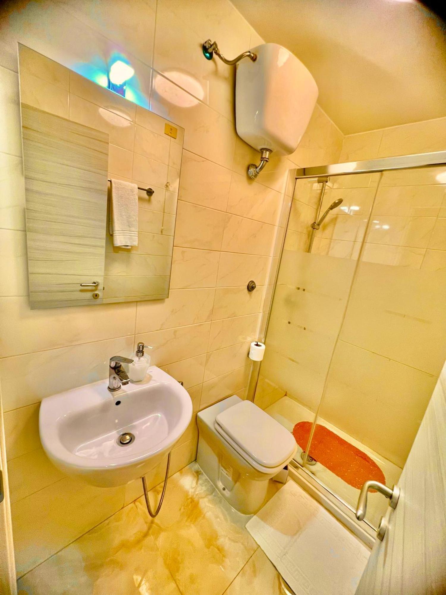 Relax On 2 - Guesthouse Рим Экстерьер фото