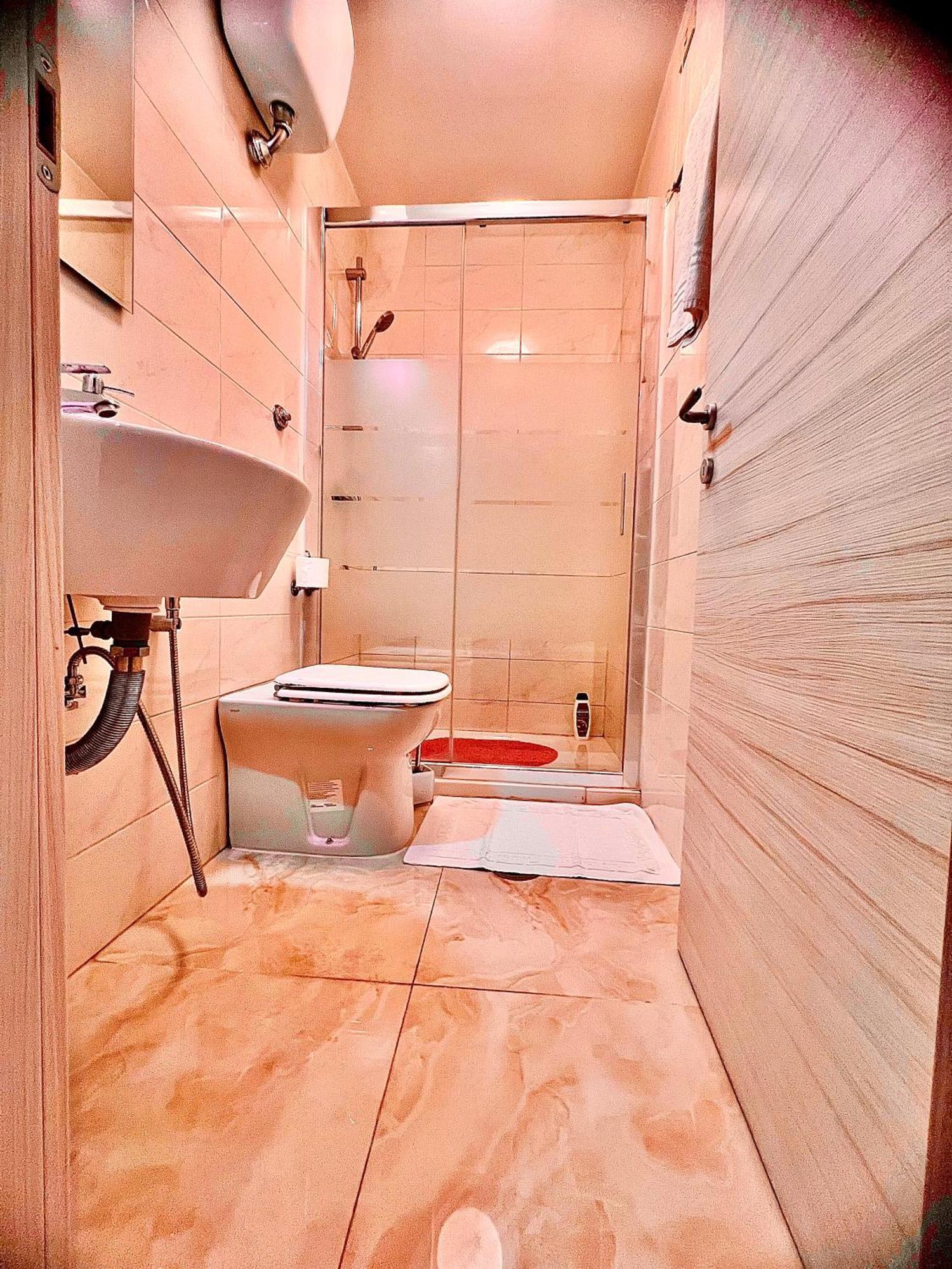 Relax On 2 - Guesthouse Рим Экстерьер фото